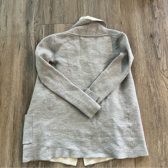XS Aritzia Babaton Merino Wool Medium Length Grey Open Front Cardigan - Picture 3 of 7